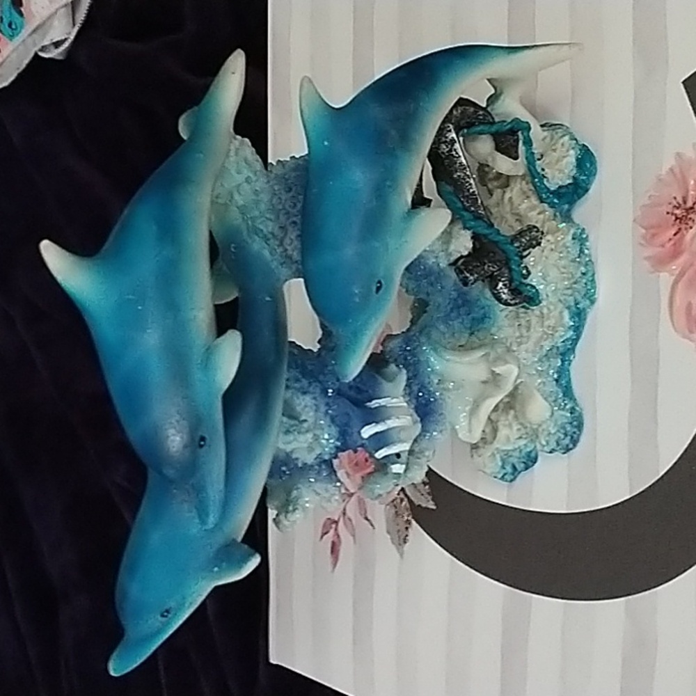 SOLD VTG Coral & Dolphin 🐬 Statue